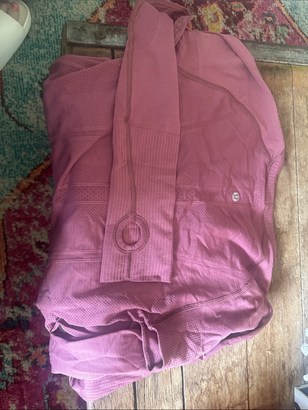 lululemon athletica Men's Long Sleeve Top - Mauve